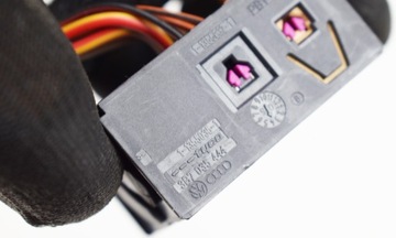 РАЗЪЕМ РАЗЪЕМА РАДИОПРИЕМНИКА MFD2 3B7035444 VW