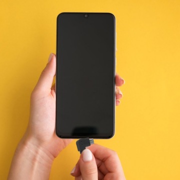 Угловой зарядный кабель