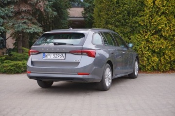 Skoda Octavia IV Liftback 1.0 TSI EVO 110KM 2022 Skoda Octavia DSG, e-Tec, Swiatla LED,Polski salon Bezwypadek,Kamera, Temp, zdjęcie 4