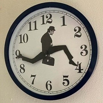 СЛУЖЕНИЕ ГЛУПЫХ ПРОГУЛОК СОВРЕМЕННЫЕ НАСТЕННЫЕ ЧАСЫ