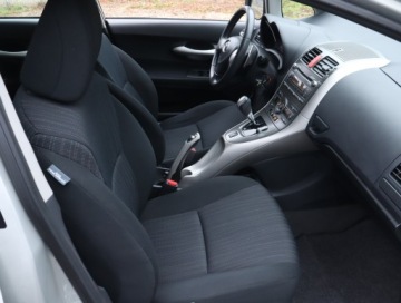 Toyota Auris I 2010 Toyota Auris 1.6 Valvematic, Automat, Klima, zdjęcie 8