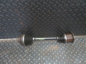PÓŁOŚ PRAWY PRZÓD AUDI A6 C6 4F0407272T