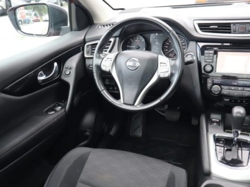 Nissan Qashqai II Crossover 1.6 dCi 130KM 2016 Nissan Qashqai 1.6 dCi, Automat, Navi, Klima, zdjęcie 6