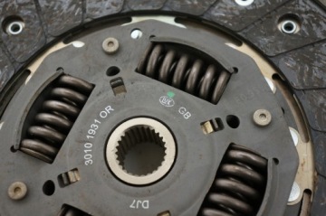 ЖЕСТКАЯ МУФТА RENAULT CLIO IV 1.5DCI 302103699R