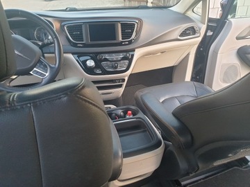 Chrysler Pacifica II 3.6 V6 291KM 2020 chrysler pacyfica 3,6 291 KM 2020 r, zdjęcie 16