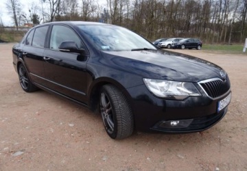 Skoda Superb II Sedan 1.6 TDI CR DPF 105KM 2013 Skoda Superb 1.6tdi,klima,alu,zarejestrowan 1.6 Diesel 105KM, zdjęcie 1