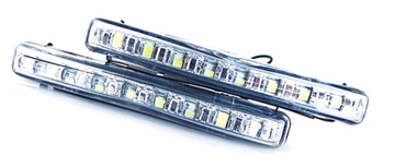 ŚWIATŁA DO JAZDY DZIENNEJ LEDOWE 2X8 LED AUTOMAT L0O59