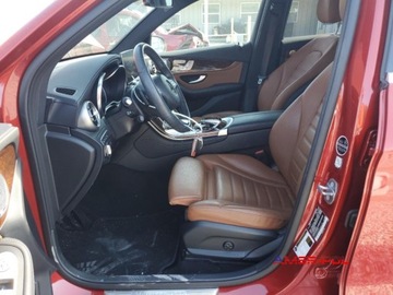 Mercedes GLC C253 2019 Mercedes-Benz GLC 2019 r., 2,0L 300 4MATIC 2.0 Benzyna 241KM, zdjęcie 8