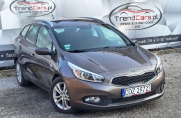 Kia Ceed II Kombi 1.6 CRDi 128KM 2013 Kia Ceed 1.6 128 KM bezwypadkowa zarejestrowana oryginalny przebieg 1.6