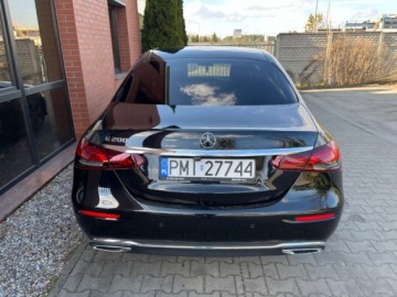 Mercedes Klasa E W213 Limuzyna Facelifting 2.0 E200 197KM 2020 Mercedes-Benz Klasa E 2.0 benzyna 197 KM automat zarej w PL zadbany z, zdjęcie 5