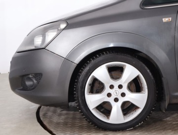 Opel Zafira B 1.7 CDTI ecoFLEX 125KM 2011 Opel Zafira 1.7 CDTI, 7 miejsc, Klima, Tempomat, zdjęcie 14