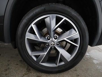 Skoda Kodiaq I SUV Facelifting 2.0 TDI SCR 200KM 2023 Skoda Kodiaq Sportline ! 4x4 ! Podgrzewane Fotele, zdjęcie 10