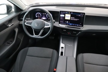 Volkswagen Passat B8 Variant Facelifting 1.5 TSI EVO 150KM 2024 VW Passat 1.5 eTSI ACT, Salon Polska, zdjęcie 6