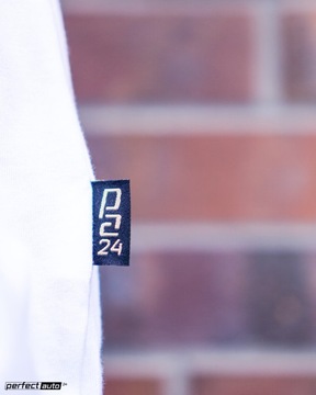 Футболка Worldwide белая женская футболка L