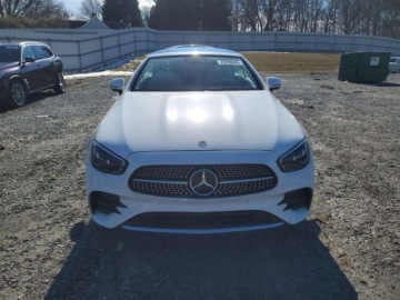 Mercedes Klasa E W214 2023 Mercedes-Benz Klasa E 450 2023 3.0 Benzyna 362KM, zdjęcie 5