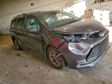 Toyota Sienna III 2023 Toyota Sienna Xle 2023 2.5 Hybryda 245KM, zdjęcie 4