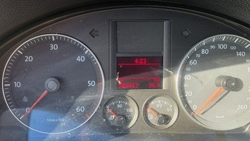 Volkswagen Golf VI Variant 2.0 TDI-CR DPF 140KM 2009 Volkswagen Golf climatronic, common rail super, zdjęcie 12