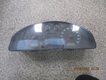 PŘÍSTROJOVÁ DESKA BUDÍK VW T5 7H0920860E