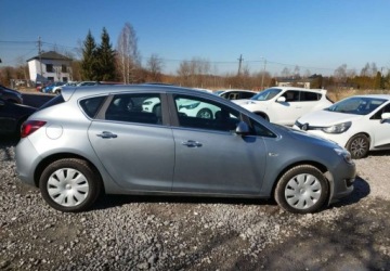 Opel Astra J Hatchback 5d 1.4 Turbo ECOTEC 120KM 2012 Opel Astra Opel Astra j 1.4 16v klima pdc kamera navi stan bdb gwarncja pr, zdjęcie 7