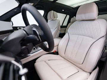 BMW X7 SUV Facelifting 3.0 40d 352KM 2025 BMW X7 xDrive40d Sport Suv 3.0 (352KM) 2025, zdjęcie 4