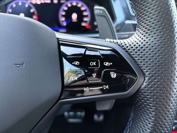 Volkswagen Tiguan II SUV R 2.0 TSI 320KM 2022 Volkswagen Tiguan R 4Motion DCC ACC Kamery 360 HarmanKardon Panorama Faktu, zdjęcie 16