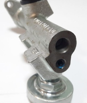 Главный цилиндр сцепления Land Rover Discovery 2 Td5