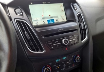 Ford Focus III Kombi Facelifting 1.5 EcoBoost 150KM 2018 Ford Focus 1,5 Benzyna 150KM Xenon Navi Kamera Led Serwis 1.5 Benzyna, zdjęcie 37