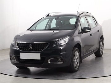 Peugeot 2008 I SUV Facelifting 1.2 PureTech 130KM 2017 Peugeot 2008 1.2 PureTech, Salon Polska, zdjęcie 1