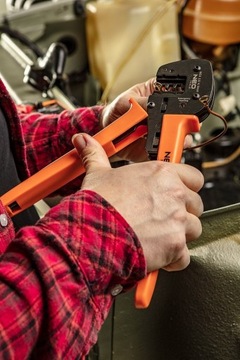 NEO SZCZYPCE DO ZACISKANIA KONEKTORÓW FOTOWOLTAIKI