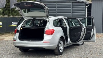 Opel Astra J Sports Tourer 1.4 Turbo ECOTEC 140KM 2012 Opel Astra Udokumentowany przebieg GWARANCJA 1.4 Benzyna 140KM, zdjęcie 12