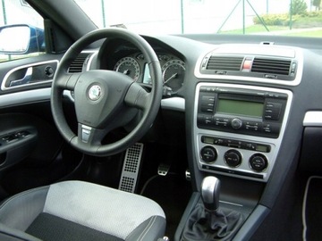 РАМКА РАДИО SKODA OCTAVIA II с 2004 г. 2DIN ЧЕРНАЯ