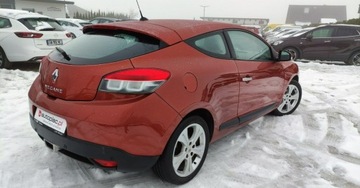 Renault Megane III Coupe 1.6 16v 110KM 2009 Renault Megane Coupe 1.6i 110kM Klima Navi Keyless Xenon Bluetooth Temp. G, zdjęcie 3