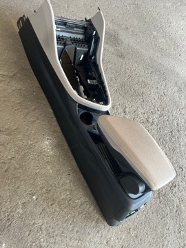 BMW 2 F45 F46 ЦЕНТРАЛЬНЫЙ ТУННЕЛЬ ПОДЛОКОТНИК ЕВРОПА