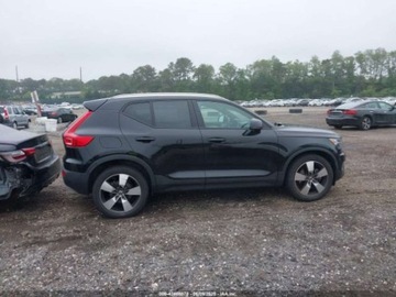 Volvo XC40 Crossover 2.0 T5 247KM 2020 Volvo XC 40 T5 Momentum 2020 2.0l 2.0 Benzyna 248KM, zdjęcie 6
