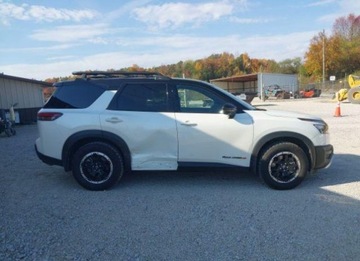 Nissan Pathfinder III 2024 Nissan Pathfinder 2024, 3.5L, 4x4, ROCK CREEK, od ubezpieczalni 3.5 Benzyna, zdjęcie 2