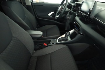 Toyota Yaris IV Hatchback 1.5 Hybrid Dynamic Force 116KM 2023 Toyota Yaris 1.5 VVT-i Hybrid, Salon Polska, zdjęcie 6