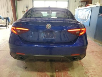 Alfa Romeo Giulia II Sedan Facelifting 2.0 Turbo 280KM 2020 Alfa Romeo Giulia Ti 2020 2.0 Benzyna 280KM, zdjęcie 2