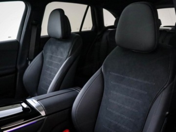 Mercedes GLC C254/X254 Coupe 2.0 200 204KM 2026 MERCEDES-BENZ GLC 200 4-Matic AMG Line 2.0 (204KM) 2026, zdjęcie 8