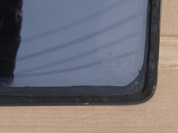 ЗАДНЕЕ ЛЕВОЕ БОКОВОЕ ОКНО VW T4 MULTIVAN AS2