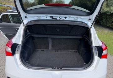 Hyundai i30 II Hatchback 5d Facelifting 1.6 GDI 186KM 2015 Hyundai i30 1,6Turbo 186KM Climatronic Kamera Led Navi Bezwypadkowy SERWIS, zdjęcie 25