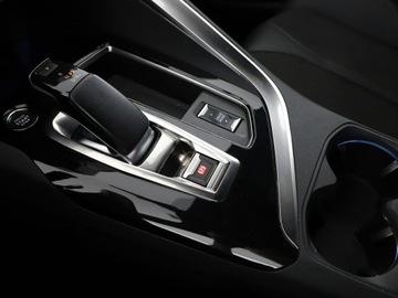 Peugeot 3008 II Plug-In Hybrid Facelifting 1.6 HYBRID 225KM 2022 Peugeot 3008 PHEV full LED virtual cocpit, zdjęcie 30