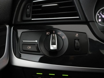 BMW Seria 5 F10-F11 Touring Facelifting 520d 190KM 2016 BMW 520 4x4 automat full LED skóra duża navi, zdjęcie 35