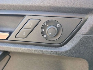 Volkswagen Caddy IV Kombi Maxi 2.0 TDI SCR BlueMotion Technology 102KM 2016 Volkswagen Caddy 2.0 TDI 102KM Maxi 7 osobowy Czujniki Parkowania Salon, zdjęcie 8