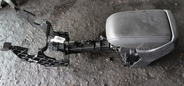 FORD C-MAX II MK2 18R LOKETNÍ OPĚRKA