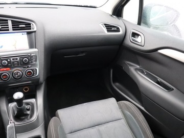 Citroen C4 II Hatchback 5d 1.6 16v VTi 120KM 2011 Citroen C4 1.6 VTi, Navi, Klima, Klimatronic, zdjęcie 7