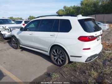 BMW X7 2021 BMW X7 m50i, 2021r., 4x4, 4.4L 4.4 Benzyna 523KM, zdjęcie 3