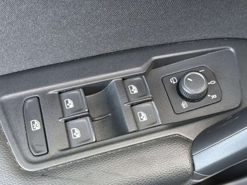 Volkswagen Tiguan II SUV 2.0 TSI 190KM 2019 Volkswagen Tiguan 190 KM 4Motion R-Line LED TOP Virtual Pakiety Salon, zdjęcie 12