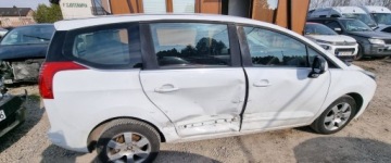 Peugeot 5008 I Minivan Facelifting 1.6 BlueHDi 120KM 2016 Peugeot 5008 2016r, 1.6HDI. AUTOMAT. 7 osob. Lekko uszkodzony prawy bok. J, zdjęcie 20