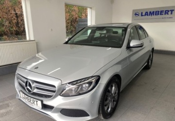 Mercedes Klasa C W205 Limuzyna 200 184KM 2018 Mercedes-Benz Klasa C Avantgarde Bezwypadkowy Serwisowany 2.0 Benzyna 184KM, zdjęcie 1