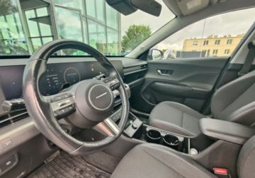 Hyundai Kona I Crossover Facelifting 1.0 T-GDI 120KM 2023 Hyundai Kona 2023 1.0T-GDI 120KM Automat Executive Design 34.465km Salon B, zdjęcie 12